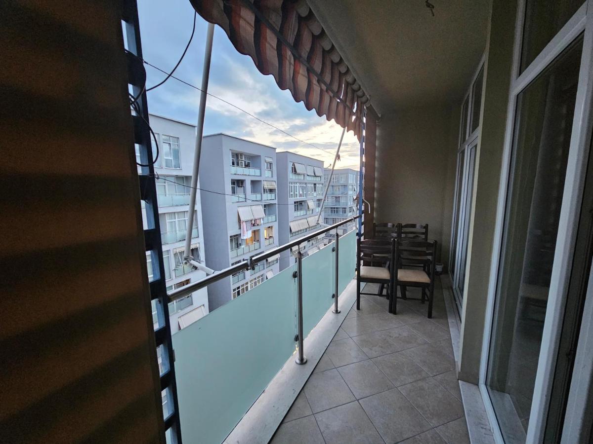Pleasant Apartment With Free Dedicated Parking In Komuna E Parisit Tirana Exterior photo